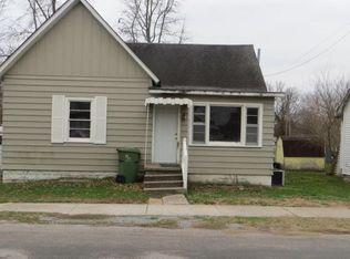103 W 4th St, Johnston City, IL 62951