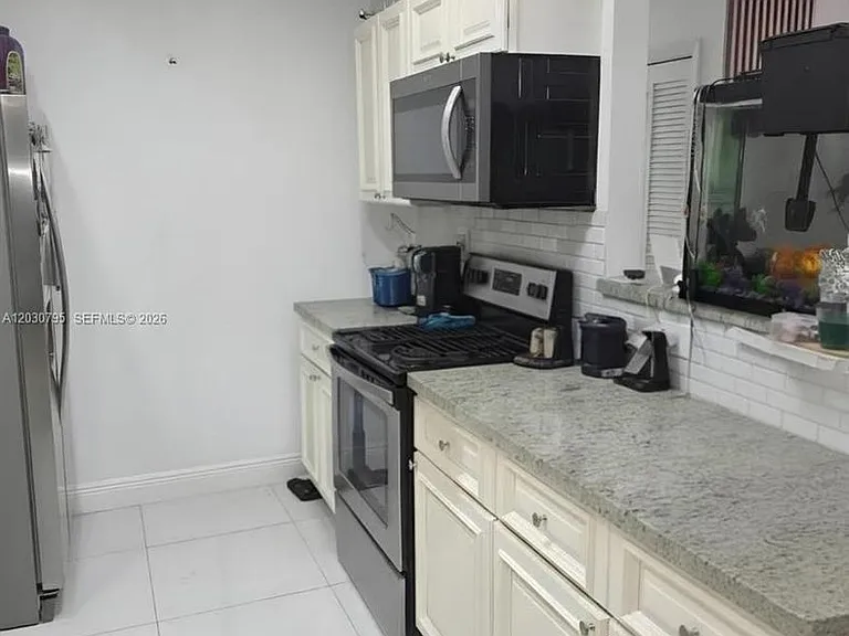 28501 SW 147th Ct — Photo 1