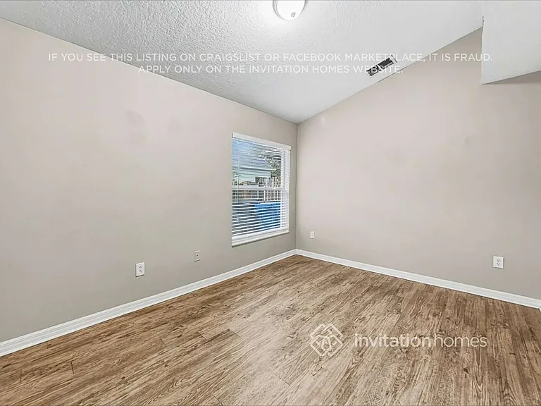 9424 Clover Glen Dr — Photo 13