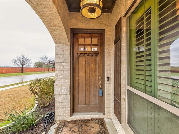 2nd image of 225 Park Villa Ln
