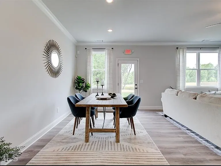 4673 Cypress Landing Way — Photo 5