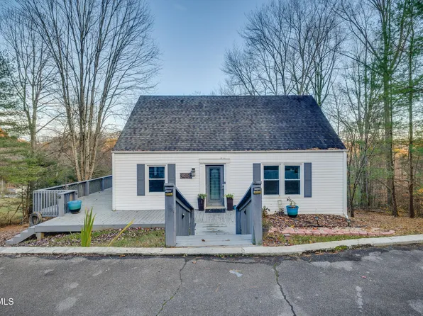 4004 Lakeland Dr, Kingsport, TN 37664
