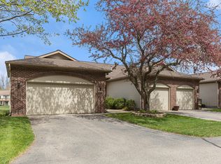 7134 Springtree Ln SW, Grand Rapids, MI 49548