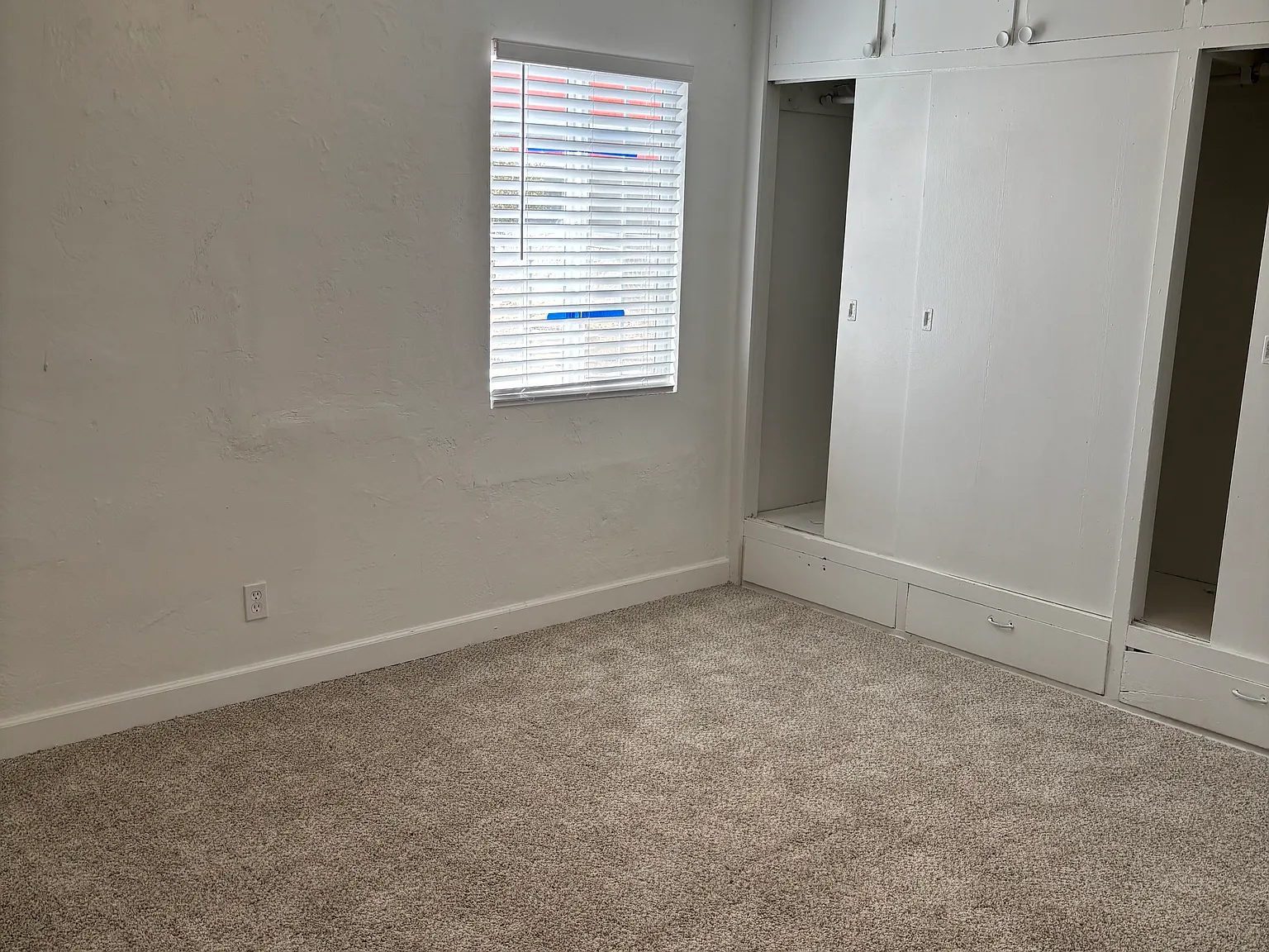 334 N Wilson St — Photo 4