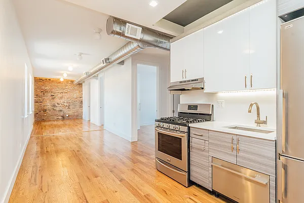 Rented by Nooklyn NYC LLC | media 1
