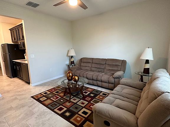 3rd image of 5307 Amersham Ln APT B