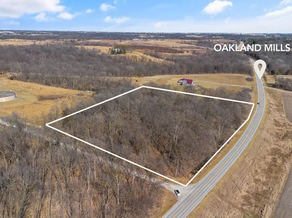 Oakland Mills Rd, Mount Pleasant, IA 52641