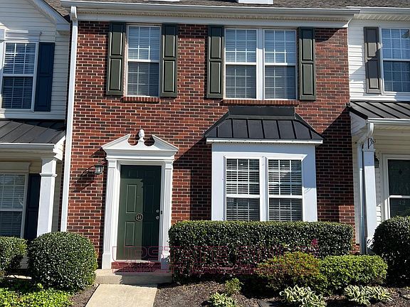 2nd image of 44 Spring Crossing Cir