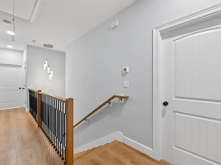 3344 Sanders St — Photo 36