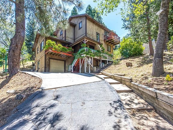 3rd image of 595 Arbula Dr