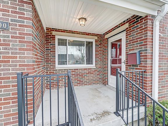 4th image of 3890 Villanova Dr