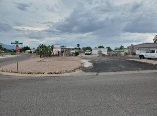 201 W Calle De Las Tiendas, Green Valley, AZ 85614