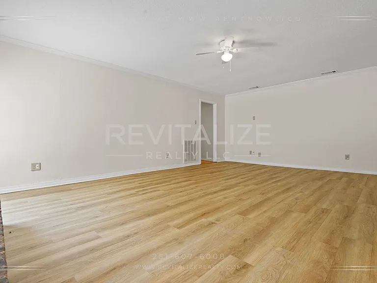 1211 Vendome Dr W — Photo 16