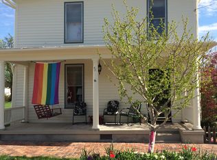 136 W Queen St, Strasburg, VA 22657