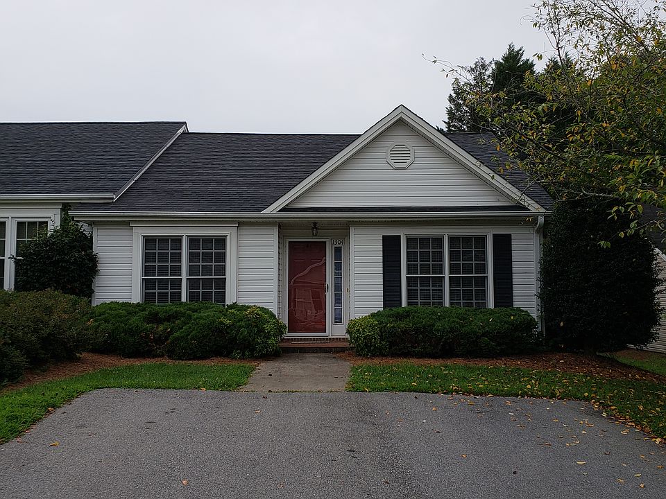 1st image of 1304 Hillside Dr