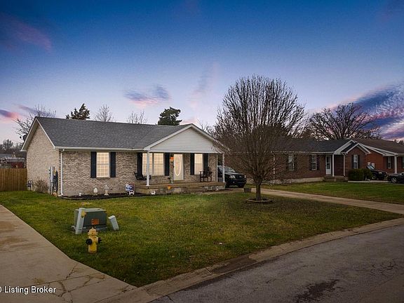 3rd image of 214 Drake Dr