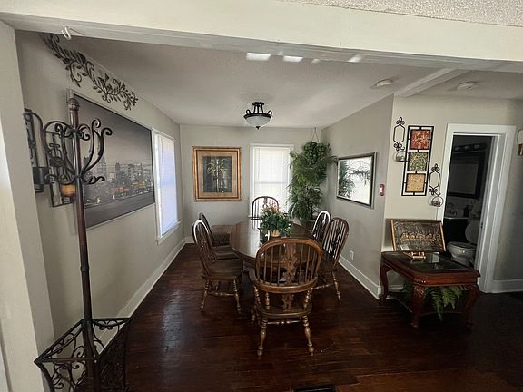 2nd image of 838 Glidden Ave