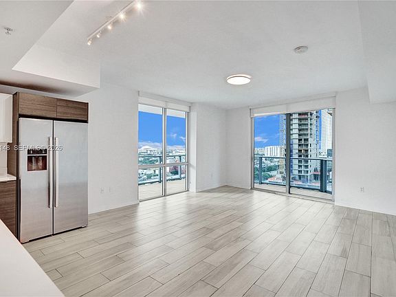 5th image of 1010 SW 2nd Ave Unit 1708