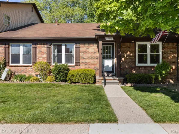 35278 Bristlecone Dr, Clinton Township, MI 48035