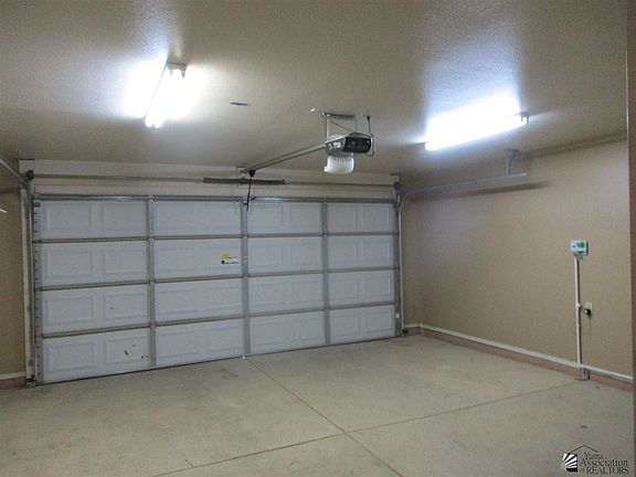 5th image of 1408 E San Pedro St