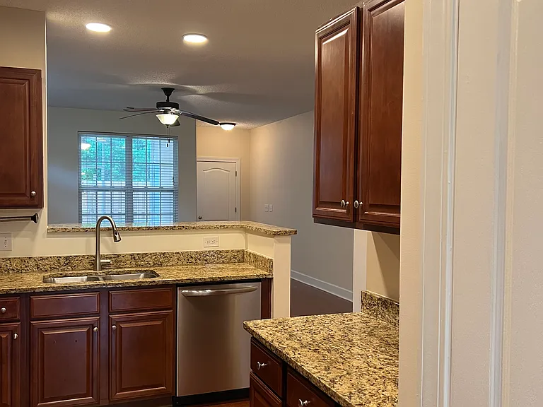 1833 Brittlebush Ln — Photo 10