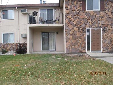 South facing ground level patio
