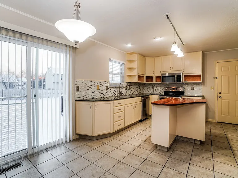 101 Miners Ct — Photo 9
