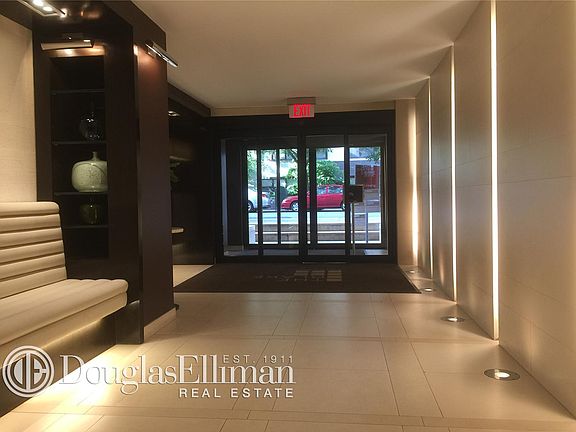 5th image of 220 E 63rd St APT 9J