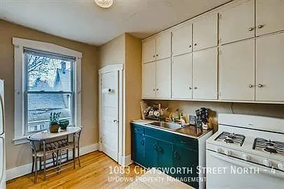 1083 Chatsworth St N #4 — Photo 21