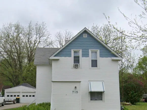 715 6th St SW, Willmar, MN 56201