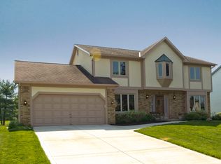 286 Hartfordshire Ln, Westerville, OH 43081