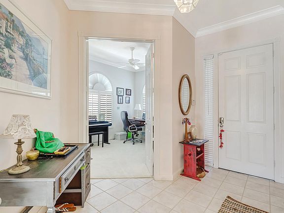 Entry way