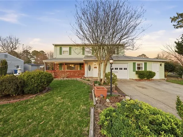 816 Lamplight Ln, Virginia Beach, VA 23452