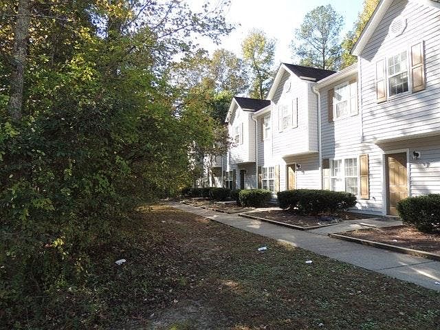 Town home in woods