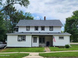 426 1st St NW, Watertown, SD 57201