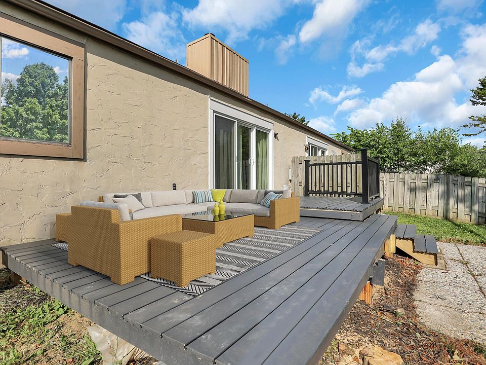 Large deck in back yard