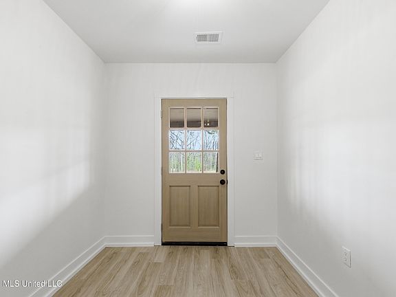 4th image of 4585 Polk Ln