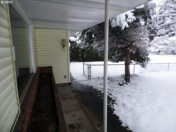 4th image of 4810 NE 34th St