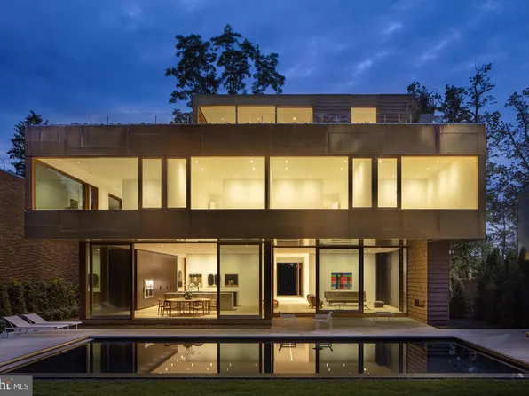 3131 Chain Bridge Rd NW, Washington, DC 20016