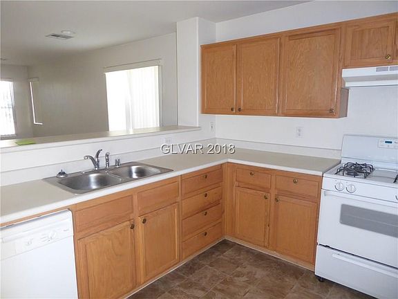 3rd image of 7904 Windhamridge Dr