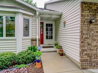 13 Star Fire Ct, Madison, WI 53719