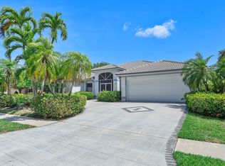 8564 Rolling Hills Blvd, Lake Worth, FL 33467