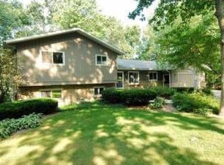 5003 Midway Ln, Marshall, WI 53559