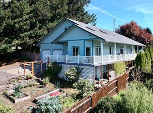 1575 Girard Ave, Cottage Grove, OR 97424