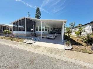 829 Heron Ln, Tarpon Springs, FL 34689