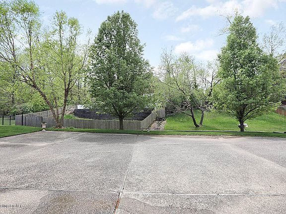 5th image of 4309 Silver Oaks Ct