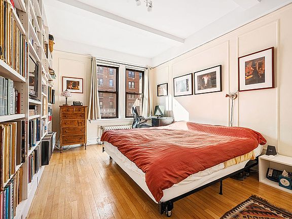 4th image of 269 W 72nd St APT 9B