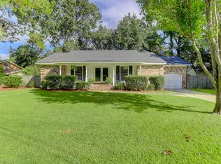 1890 Bills Ct, Charleston, SC 29407