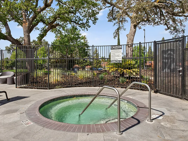 Spring Meadows Apartments — Photo 6