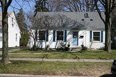 1st image of 1003 Northlawn St NE